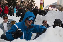 largest snowball fight world record set in Seattle