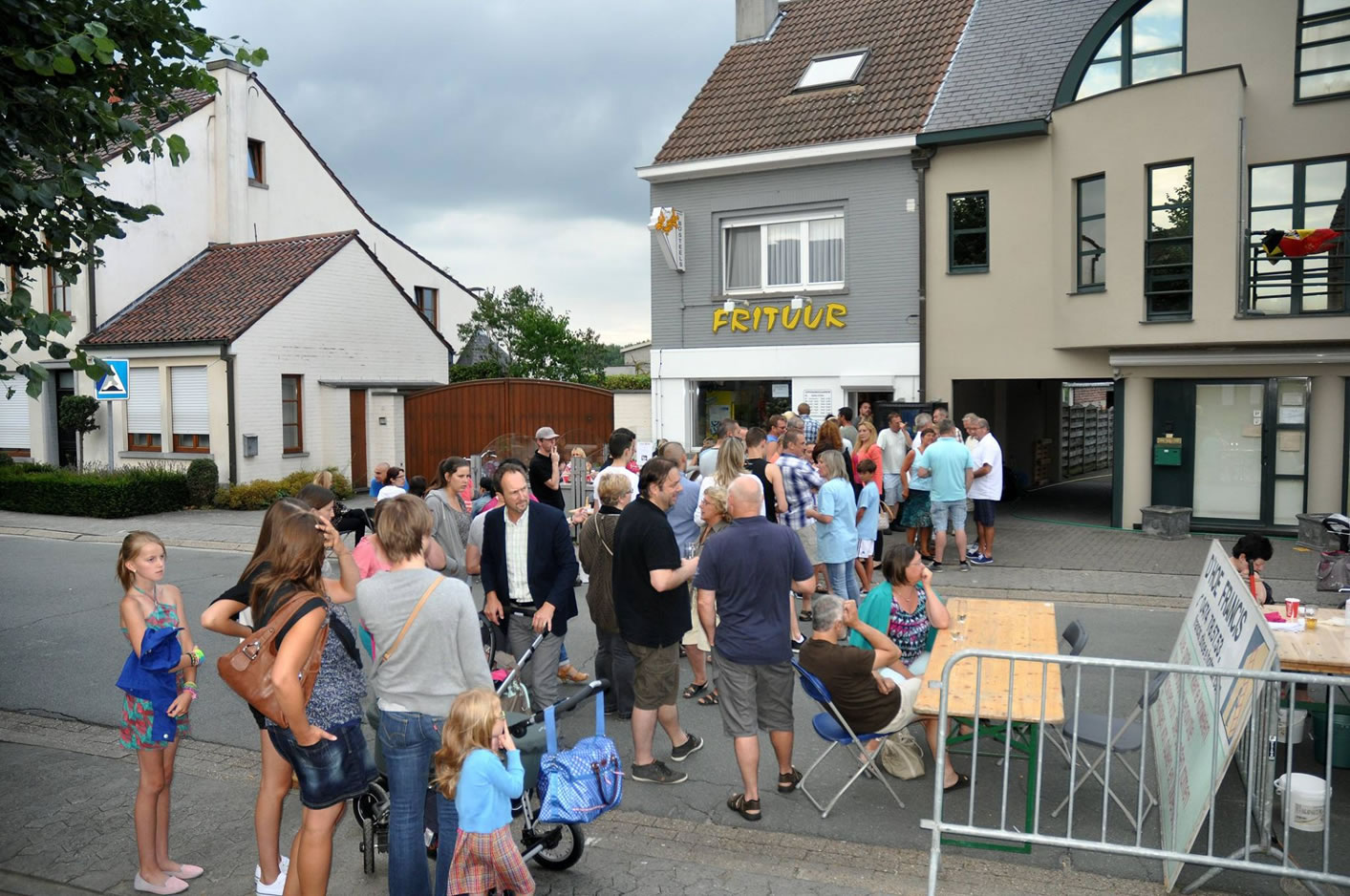 Longest French Fries Cooking Marathon Vernaillen Daan Breaks Guinness 